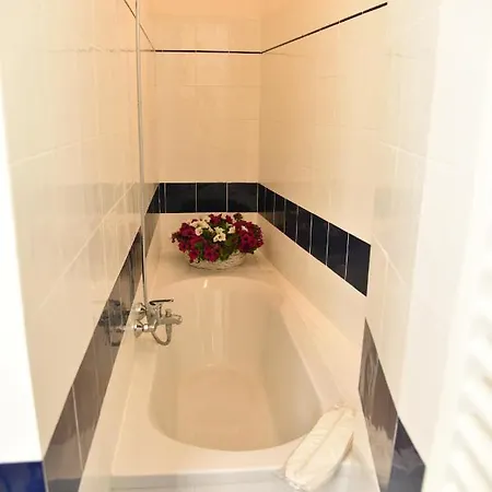 Antica Corte Bed & Breakfast 4*