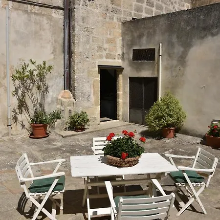 Antica Corte Bed & Breakfast 4*